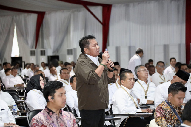 Gubernur Sumsel Herman Deru saat mengikuti retreat di hari kelima. Foto : Humas Pemprov Sumsel