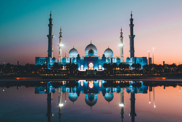 Masjid Agung Tasikmalaya, Foto Hanya Ilustrasi, Bukan Gambar Sebenarnya, Sumber Foto: Unsplash/ David Rodrigo