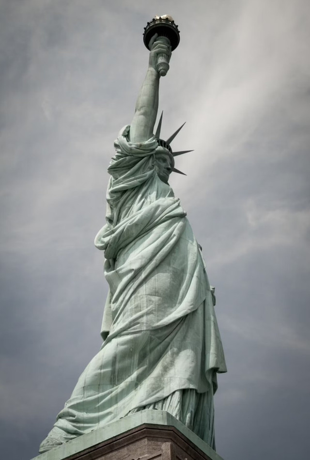 Ilustrasi: Transformasi pemerintahan Amerika Serikat (Sumber: MARIOLA GROBELSKA. Free to use under the Unsplash License)