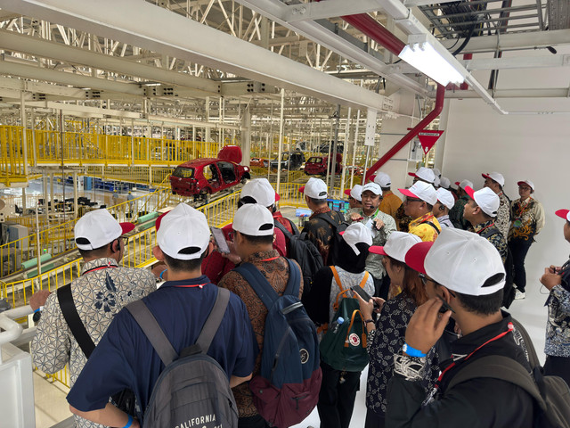 Kunjungan ke Karawang Assembly Plant 2. Foto: Dok. Istimewa