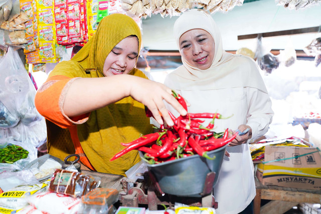 Gubernur Jatim Khofifah Indar Parawansa (baju putih). Foto: Humas Pemprov Jatim 