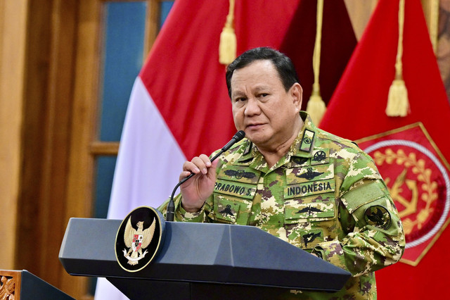 Presiden RI Prabowo saat memberikan sambutan di acara gala dinner retreat kepala daerah di Akmil, Magelang, Jawa Tengah, Kamis (27/2/2025). Foto: Dok. Rusman - Biro Pers Sekretariat Presiden