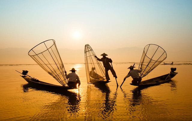 Ilustrasi Mengapa Ada Tradisi di Daerah Papua yang Masyarakatnya Banyak Memiliki Sampan,Foto:Pexels/Vietnamese Private Tours