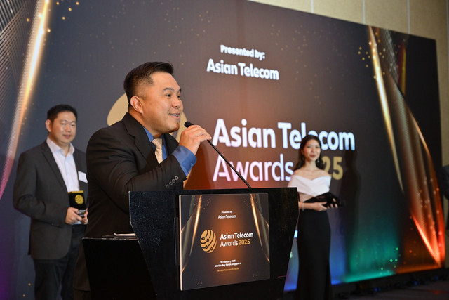 Solusi Telkomsel IoT FleetSense raih penghargaan di Asian Telecom Awards 2025. Foto: Telkomsel