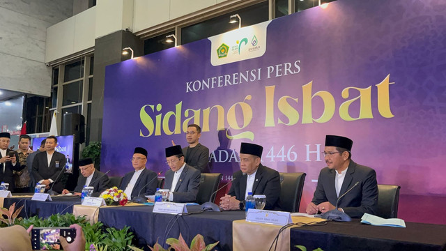 Konferensi Pers Sidang Isbat 1 Ramadhan 1446 H di Gedung Kemenag, Jakarta Pusat, Jumat (28/2). Foto: Rayyan Farhansyah/kumparan