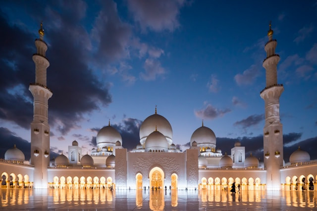 Tarawih Paling Banyak Berapa Rakaat. Foto hanya ilustrasi. Sumber foto: Unsplash/Kevin