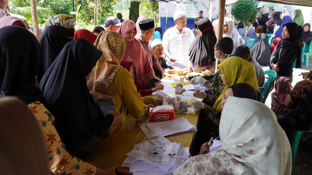 Persiapan sambut Ramadhan, Layanan Kesehatan Cuma-Cuma (LKC) Dompet Dhuafa Jawa Barat gelar acara Tarhib Ramadhan di Kampung Cisaat, Desa Citarik, Kecamatan Pelabuhanratu, kabupaten Sukabumi pada hari Kamis, 20 Februari 2025.