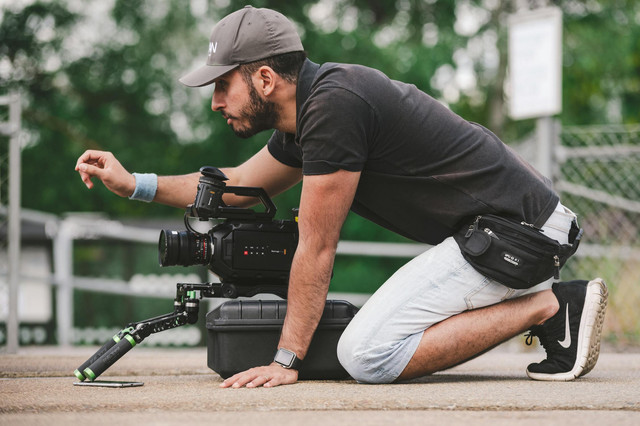 Ilustrasi Pemain Film Komang. Foto: Pexels.com/Alvis Wolff