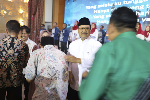 Mensos Syaifullah Yusuf (Gus Ipul) di Kantor Kemensos, Jumat (28/2/2025).  Foto: Dok. Kemensos