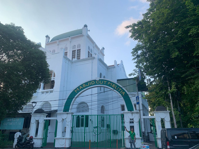 Suasana di Masjid Cut Meutia Jakarta pada hari pertama puasa, Sabtu (1/3/2025). Foto: Luthfi Humam/kumparan