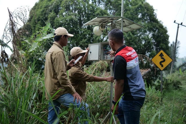 PT Pertamina Geothermal Energy Tbk (PGE) berhasil meraih penghargaan PROPER Emas dari Kementerian Lingkungan Hidup ke-14 kalinya berturut-turut untuk wilayah operasi Kamojang. Foto: dok. PGE