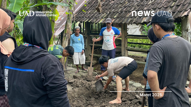 KKN UAD Ajak Warga Glagahan Mengolah Sampah dengan Metode Jugangan (KKN Unit VII.D.1)