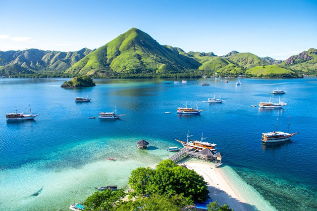 Nikmati liburan Februari & Maret bersama Traveloka dengan diskon spesial Kartu Kredit BRI. Foto: Shutterstock