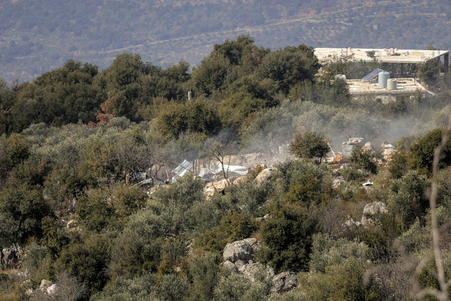 Sisa-sisa sebuah rumah kecil terlihat setelah penghancuran yang dilakukan oleh pasukan Israel di Kfarshuba di Lebanon (17/2/2025). Foto: Rabih Daher/AFP