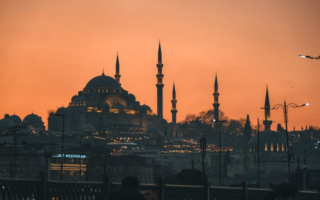 Jadwal Imsakiyah dan Buka Puasa Banyuwangi 2025. Foto hanya ilustrasi, bukan tempat sebenarnya. Sumber: unsplash.com/yasart.jpg