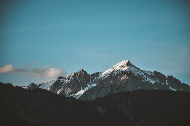 Gunung tertinggi di Jawa Barat,Pexels/Stephan Seeber