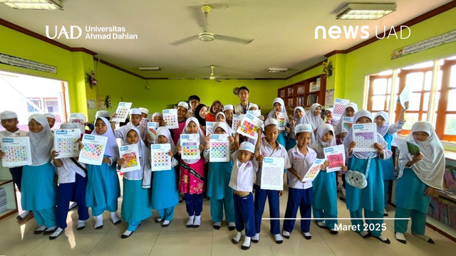 KKN Internasional Universitas Ahmad Dahlan (UAD) di Thailand Gelar Lomba Mewarnai Batik (Foto. KKN UAD)