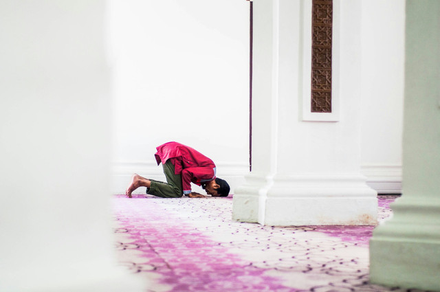 Ilustrasi sujud sahwi. Foto: Unsplash