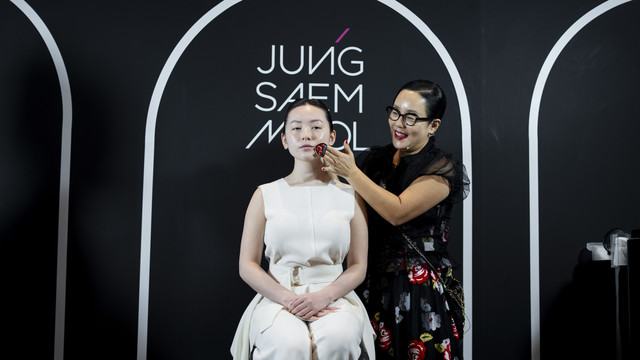 Brand makeup profesional Korea, Jung Saem Mool Beauty, resmi dirilis pada Jumat (28/2/2025) di The Langham Jakarta. Foto: Dok. Sociolla