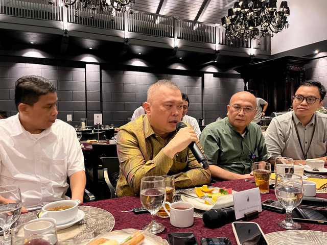 Menteri Perhubungan Dudy Purwaghandi saat buka puasa bersama media di Jakarta, Rabu (5/3/2025). Foto: Fariza Rizky Ananda/kumparan