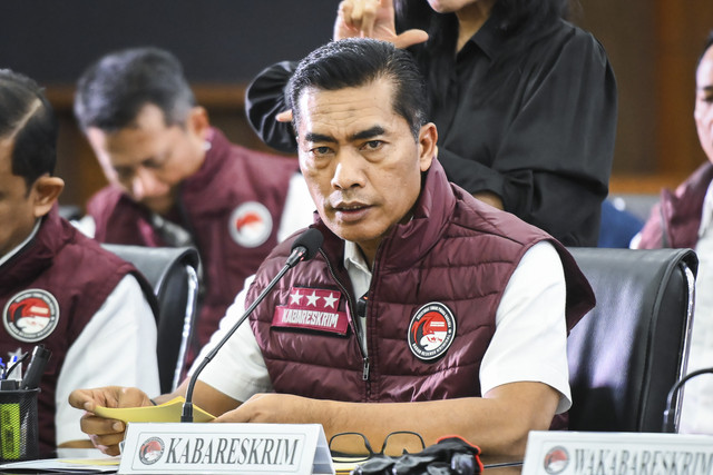 Kabareskrim Polri Komjen Pol. Wahyu menyampaikan keterangan saat konferensi pers pengungkapan peredaran narkoba di Gedung Bareskrim Polri, Jakarta, Rabu (5/3/2025). Foto: Sulthony Hasanuddin/ANTARA FOTO 