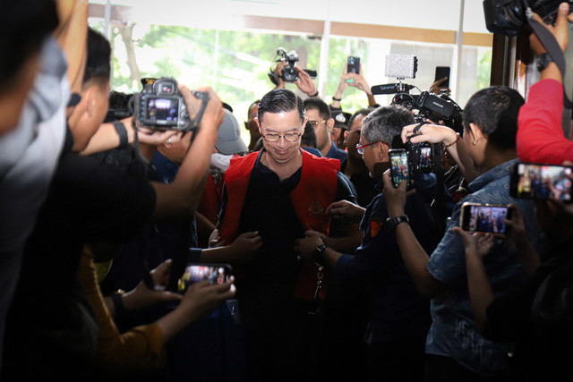 Eks Menteri Perdagangan RI Thomas Trikasih Lembong alias Tom Lembong menjalani persidangan terkait kasus dugaan korupsi importasi gula di Pengadilan Negeri (PN) Jakarta Pusat, Kamis (6/3/2025). Foto: Iqbal Firdaus/kumparan