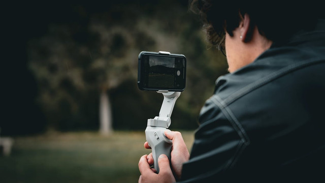 Ilustrasi gimbal stabilizer. Foto: Pexels