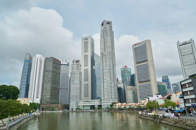 Peluang Kerja di Singapura Lulusan SMA. Foto hanya ilustrasi, bukan tempat sebenarnya. Sumber: unsplash.com/Engin Akyurt.