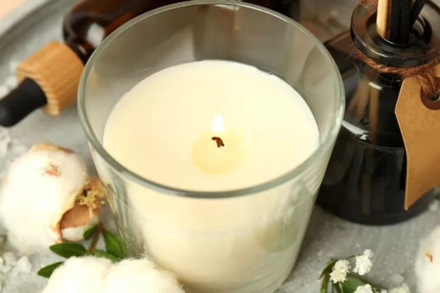 Ilustrasi lilin aroma terapi. | Foto: Freepik.