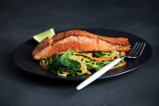 Ilustrasi Cara Menggoreng Fillet Ikan, Foto: Unsplash/Caroline Attwood