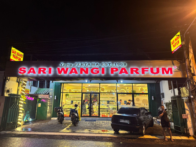 Toko Sari Wangi Parfum di Jalan Mas Suharto, Danurejan, Kota Yogyakarta. Foto: Mulya Irfani/Pandangan Jogja