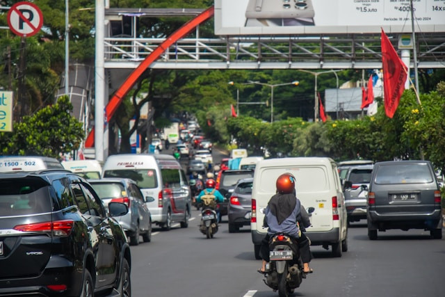 Prediksi Puncak Arus Mudik Lebaran 2025. Foto hanya ilustrasi. Sumber foto: Unsplash/Abdul