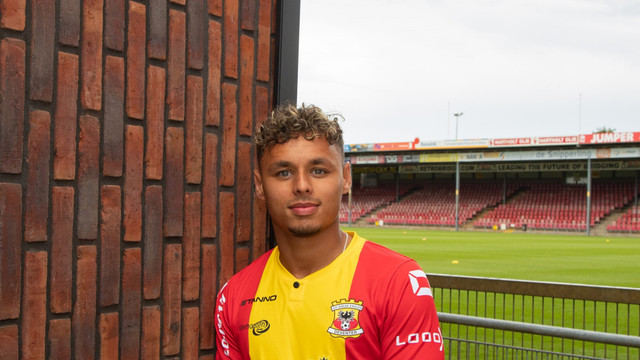 Dean James bersama Go Ahead Eagles. Foto: ga-eagles.nl