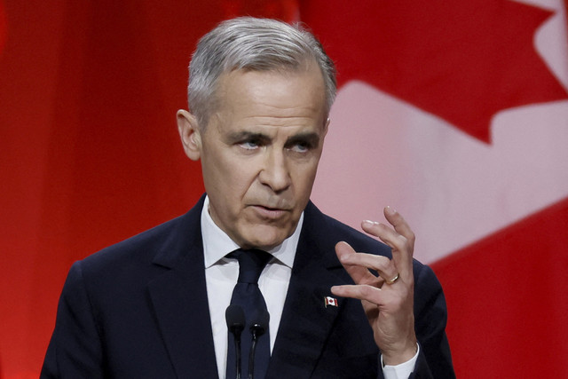 Mark Carney berbicara setelah ia memenangkan pemilihan untuk menjadi pemimpin Partai Liberal yang berkuasa di Kanada dan akan menggantikan Justin Trudeau sebagai Perdana Menteri, di Ottawa, Ontario, Minggu (9/3/2025). Foto: Blair Gable/REUTERS