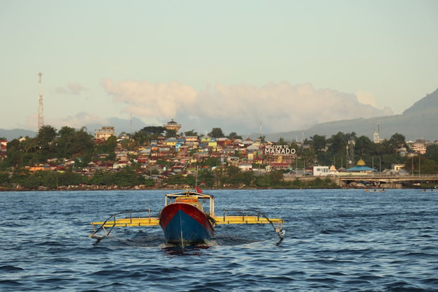 Tempat ngabuburit di Manado. Foto hanyalah ilustrasi bukan tempat sebenarnya. Sumber: Unsplash/Tom Donders