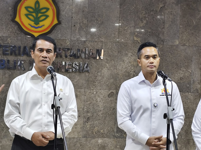 Menteri Pertanian Amran Sulaiman dan Ketua Umum Kadin Indonesia Anindya Bakrie di Kantor Kementan, Senin (10/3/2025). Foto: Widya Islamiati/kumparan