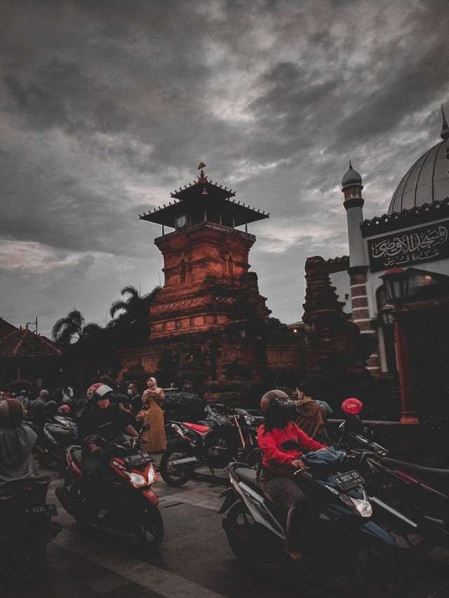 Gambar Menara Kudus. Foto Dokumentasi Pribadi Muhammad Rizalul Umam.