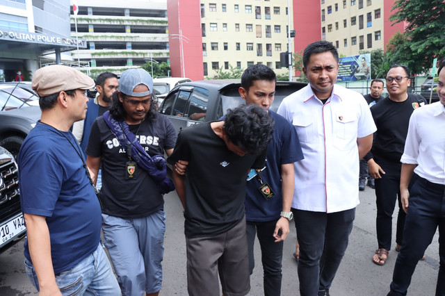 Pelaku pembunuhan dua mayat wanita di dalam toren, di Tambora, Jakbar ditangkap Polres Jakarta Barat. Foto: Dok. Istimewa