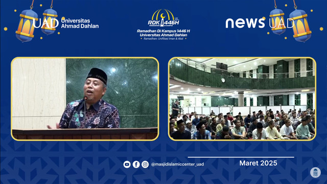 Ceramah Tarawih  Ust. dr. H. Agus Taufiqurrahman, Sp.S., M.Kes. di Masjid IC Universitas Ahmad Dahlan (Dok. Septia)