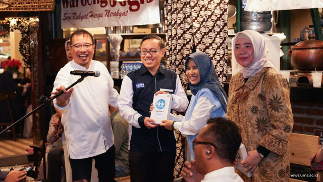 Suasana Peluncuran Buku Marwah Cinta Karya Dr. Tutut Handayani. Foto Humas UMS