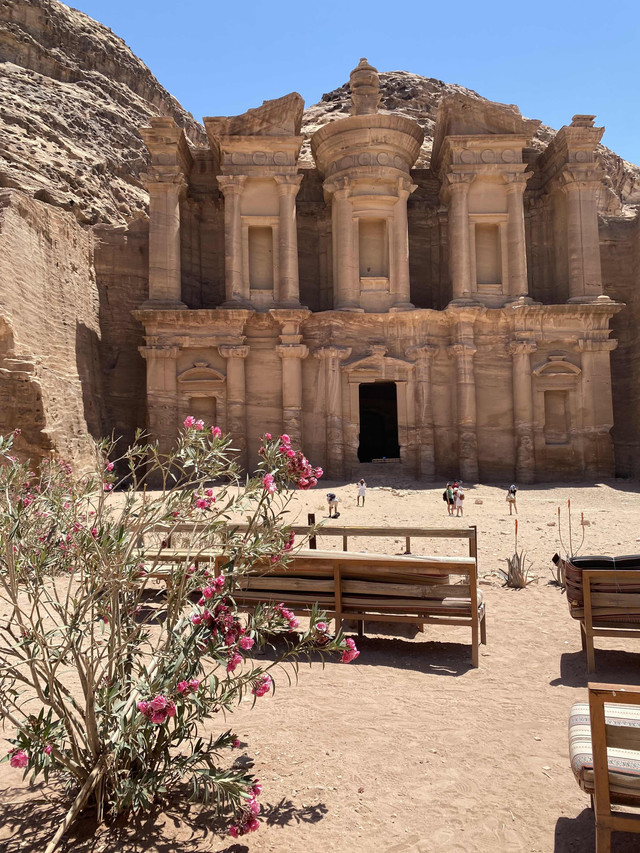 The Monastery, Petra. Sumber: pribadi