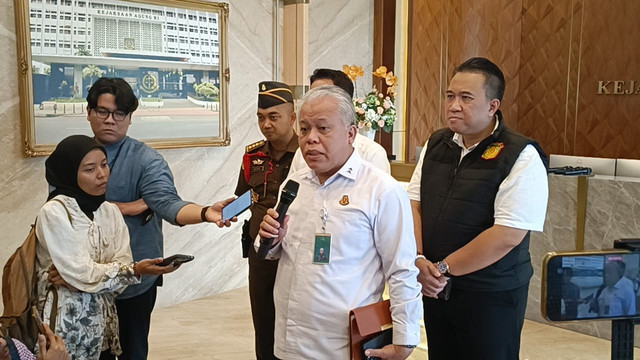 Kapuspenkum Kejaksaan Agung Harli Siregar saat dijumpai di Kantor Kejaksaan Agung, Rabu (12/3). Foto: Thomas Bosco/kumparan