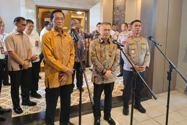 Menteri Perhubungan (Menhub) Dudy Purwagandhi di Kepatihan Pemda DIY, Rabu (12/3/2025). Foto: Arfiansyah Panji Purnandaru/kumparan