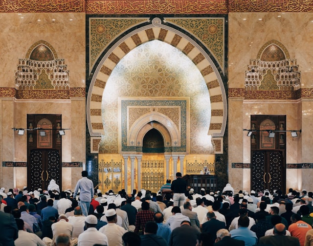 Cara Itikaf di Masjid. Foto Hanya Ilustrasi. Sumber Foto: Unsplash.com/Rumman Amin