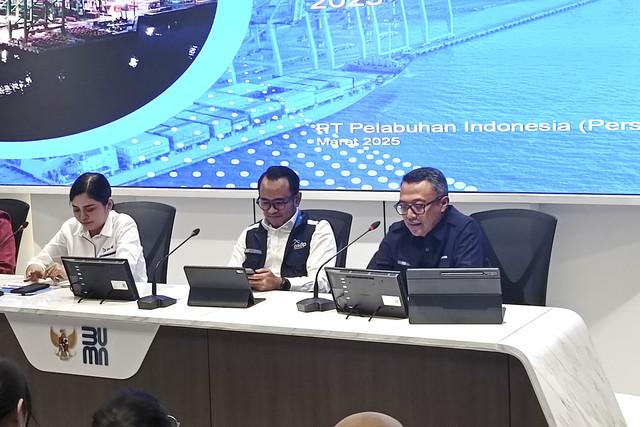 Direktur Pengelola Pelindo, Putut Sri Muljanto di Kantor Kementerian BUMN, Jakarta, Kamis (13/3/2025). Foto: Muhammad Fhandra Hardiyon/kumparan