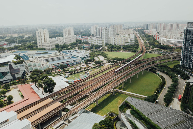 Ilustrasi Infrastruktur Jadi Tantangan Indonesia dalam Menuju Negara Maju. Unsplash.com/CHUTTERSNAP