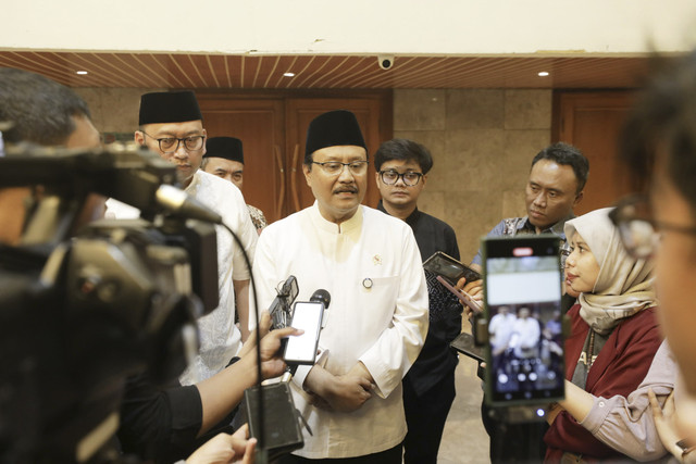 Mensos Saifullah Yusuf menghadiri kegiatan Buka Bersama di Kantor Kemensos di Jakarta, Jumat (14/3/2025) malam.  Foto: Dok. Kemensos