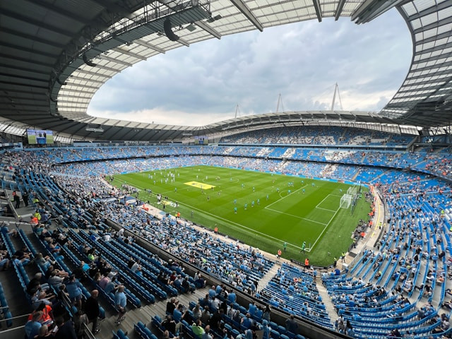 Ilsutrasi link dan cara nonton live streaming Manchester City vs Brighton. Foto: Unsplash/Jonny Gios