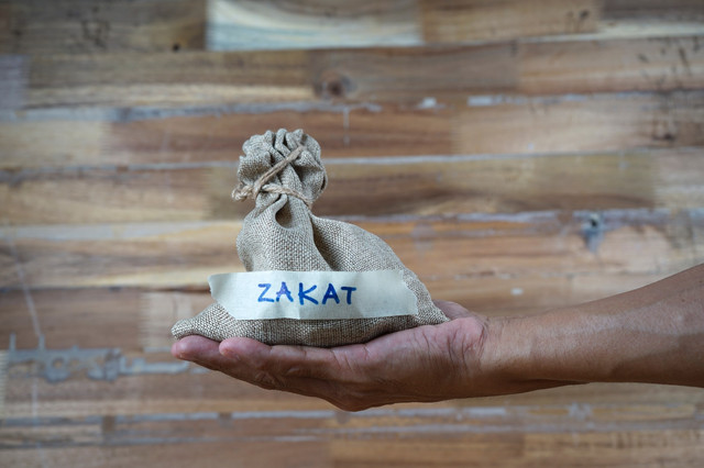 Ilustrasi bayar zakat: Foto: Shutterstock