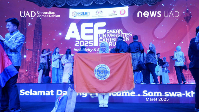 Qurrota A'yun Mahasiswa Universitas Ahmad Dahlan (UAD) yang Raih Juara II SDGs Presentation di ASEAN Forum (Dok. Qurrota A'yun)